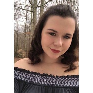 Meet your Posher, Maddie